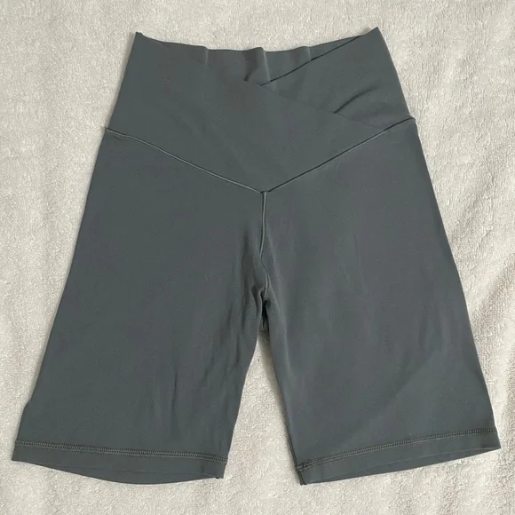 Aerie Real Me Crossover Bike Shorts - Green - Picture 2 of 5